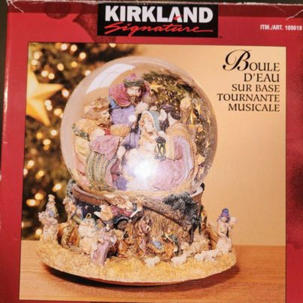 Rotating Water Globe plays "O Holy Night " by Kirkland Home